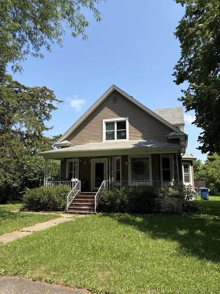 314 East South Street Dwight IL 60420