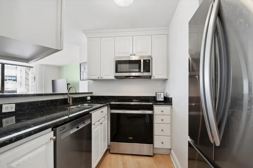 5415 North Sheridan Road Chicago IL 60640