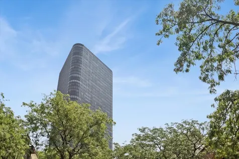 5415 North Sheridan Road Chicago IL 60640