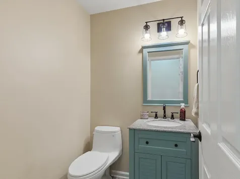 1061 Woodview Court Aurora IL 60502