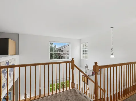 1061 Woodview Court Aurora IL 60502