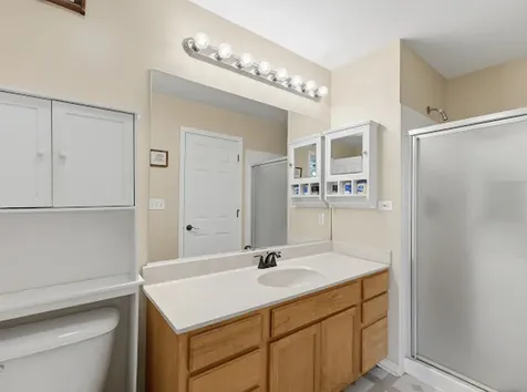 1061 Woodview Court Aurora IL 60502