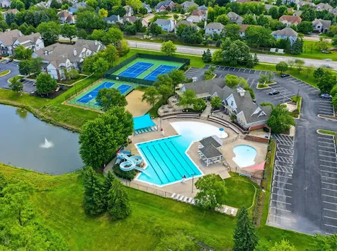 1061 Woodview Court Aurora IL 60502