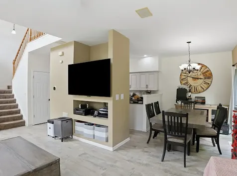 1061 Woodview Court Aurora IL 60502
