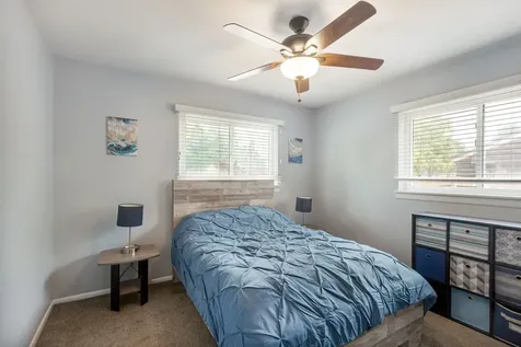 528 West Crystal Street Mundelein IL 60060