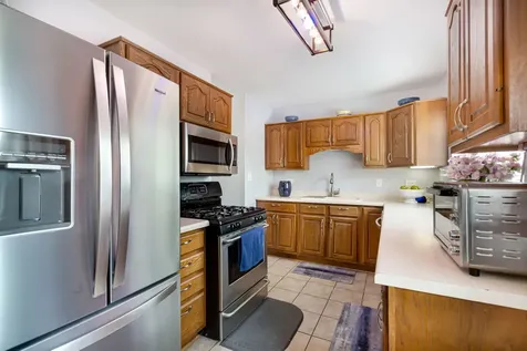 528 West Crystal Street Mundelein IL 60060