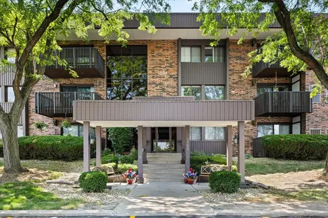 1504 Woodbridge Road Joliet IL 60436