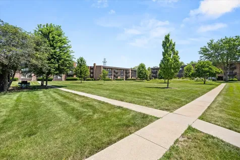 1504 Woodbridge Road Joliet IL 60436