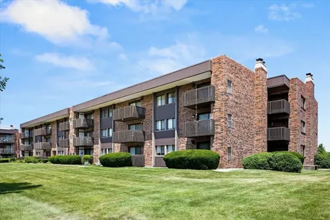 1504 Woodbridge Road Joliet IL 60436