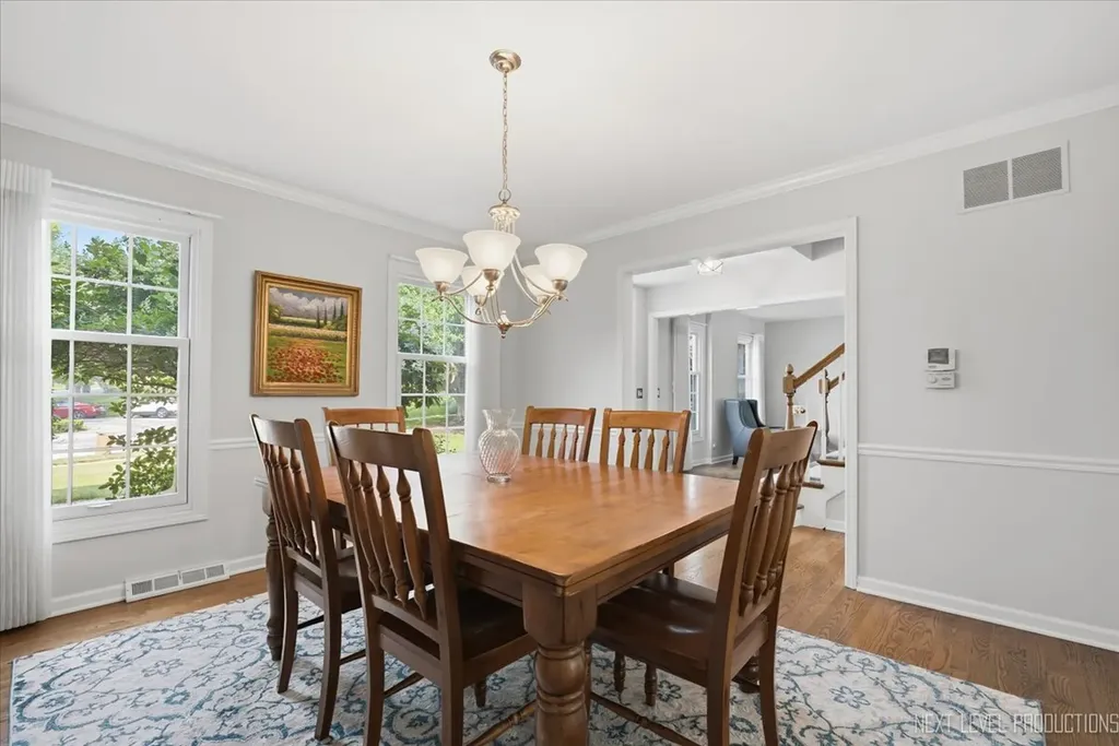 832 Wexford Court Naperville IL 60540
