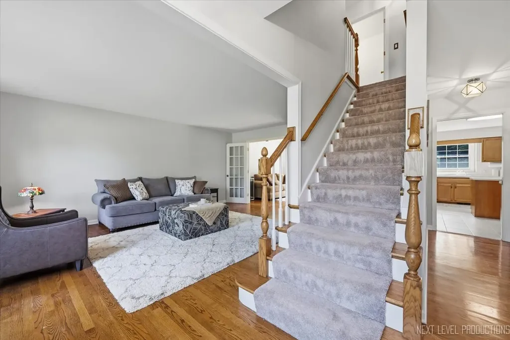 832 Wexford Court Naperville IL 60540