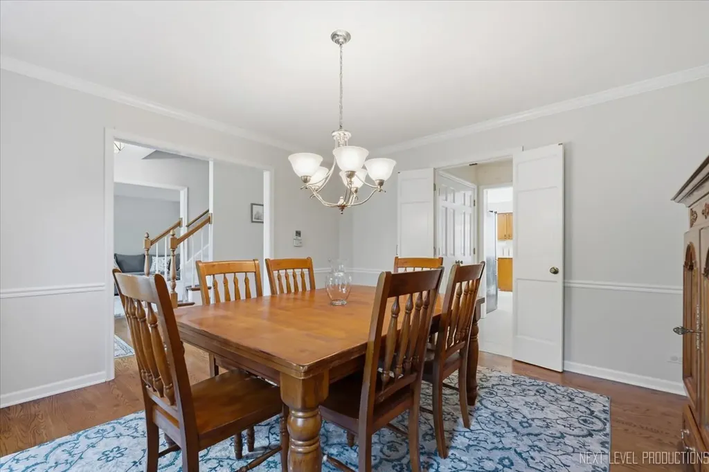 832 Wexford Court Naperville IL 60540