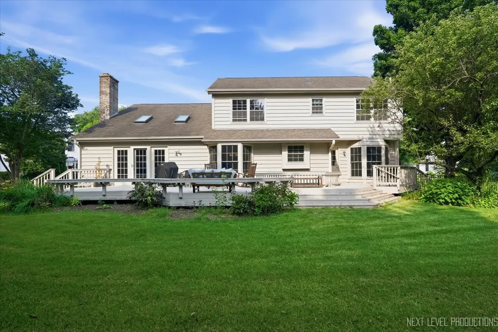832 Wexford Court Naperville IL 60540