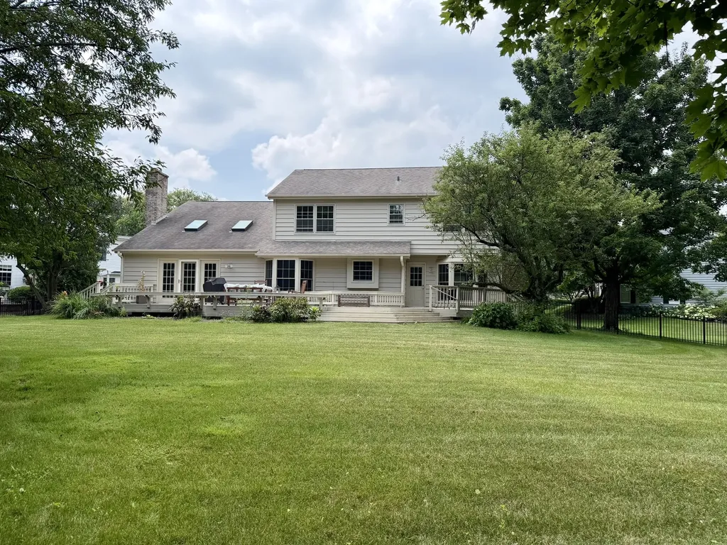 832 Wexford Court Naperville IL 60540