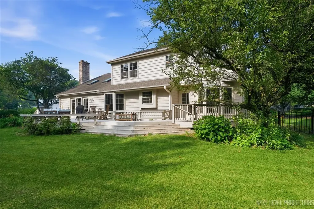 832 Wexford Court Naperville IL 60540
