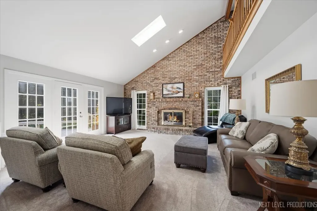 832 Wexford Court Naperville IL 60540