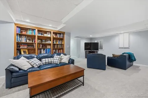 832 Wexford Court Naperville IL 60540