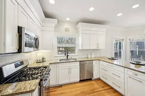 4338 New Haven Avenue Gurnee IL 60031