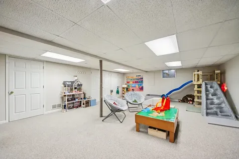 4338 New Haven Avenue Gurnee IL 60031