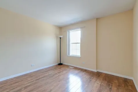 1002 Kensington Drive Northbrook IL 60062