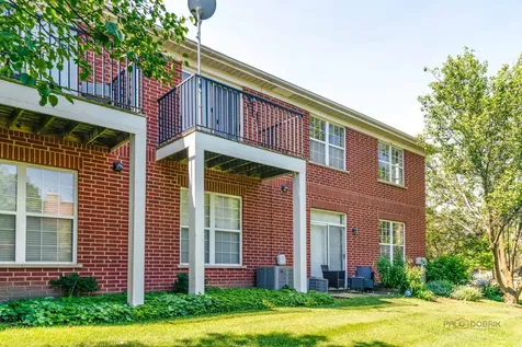 1002 Kensington Drive Northbrook IL 60062