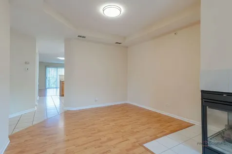 1002 Kensington Drive Northbrook IL 60062