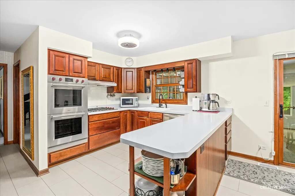 1803 River Ridge Circle Naperville IL 60565
