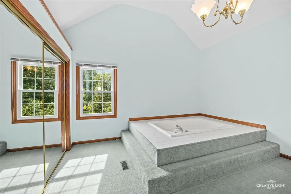1803 River Ridge Circle Naperville IL 60565