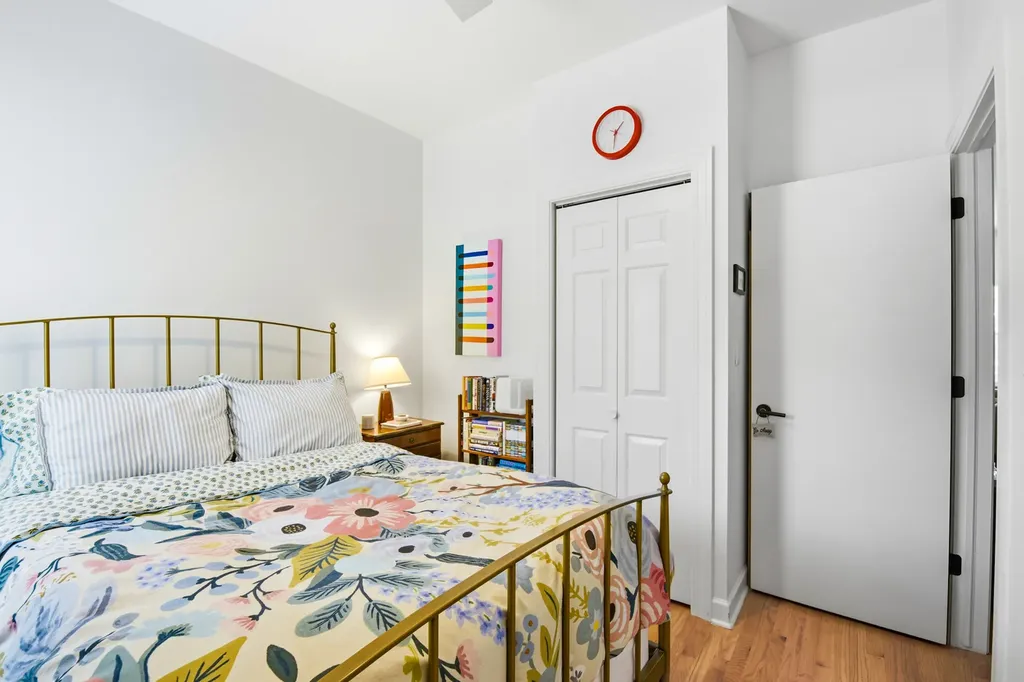 4051 North Southport Avenue Chicago IL 60613