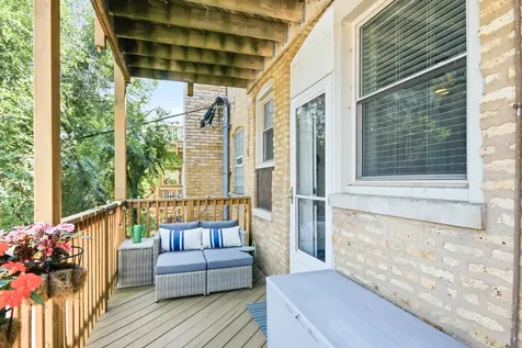 4051 North Southport Avenue Chicago IL 60613