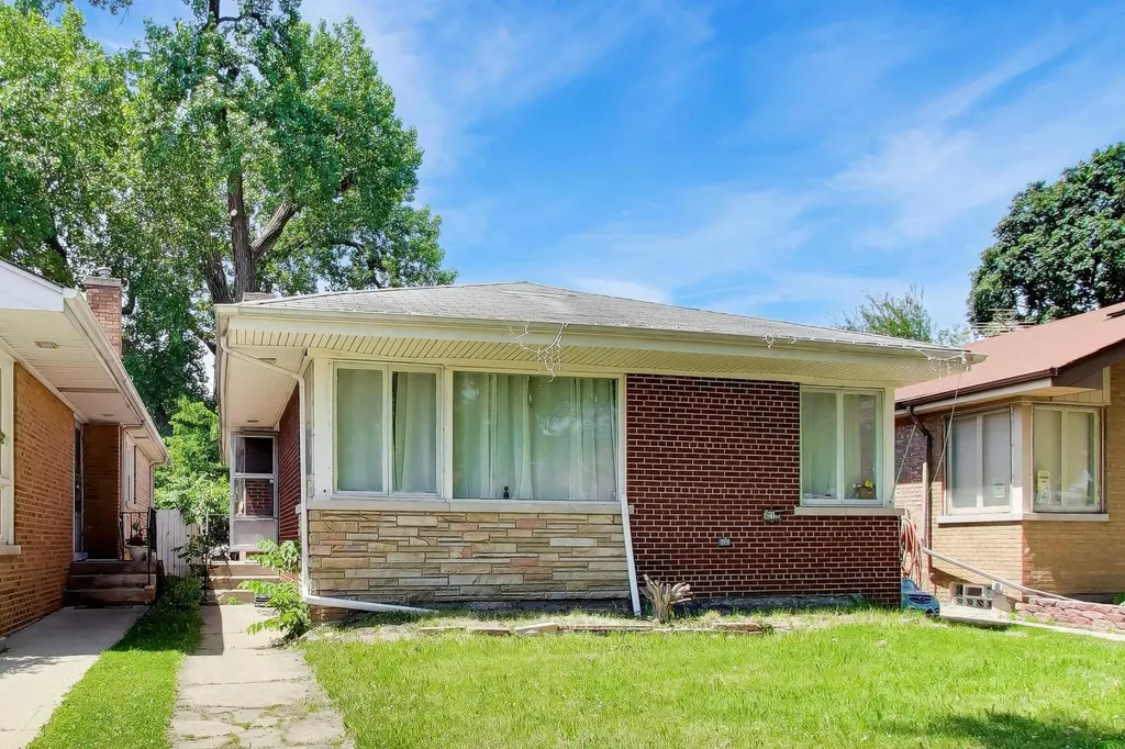 6018 North Campbell Avenue Chicago IL 60659