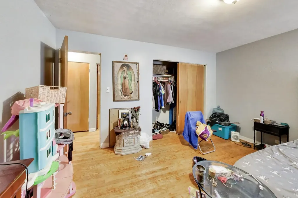 6018 North Campbell Avenue Chicago IL 60659