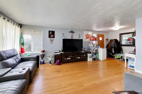 6018 North Campbell Avenue Chicago IL 60659