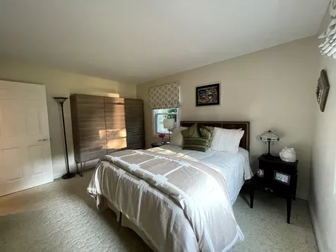 1233 Allison Lane Schaumburg IL 60194