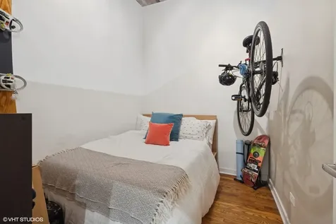 1069 West 14th Place Chicago IL 60608