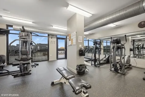 1069 West 14th Place Chicago IL 60608