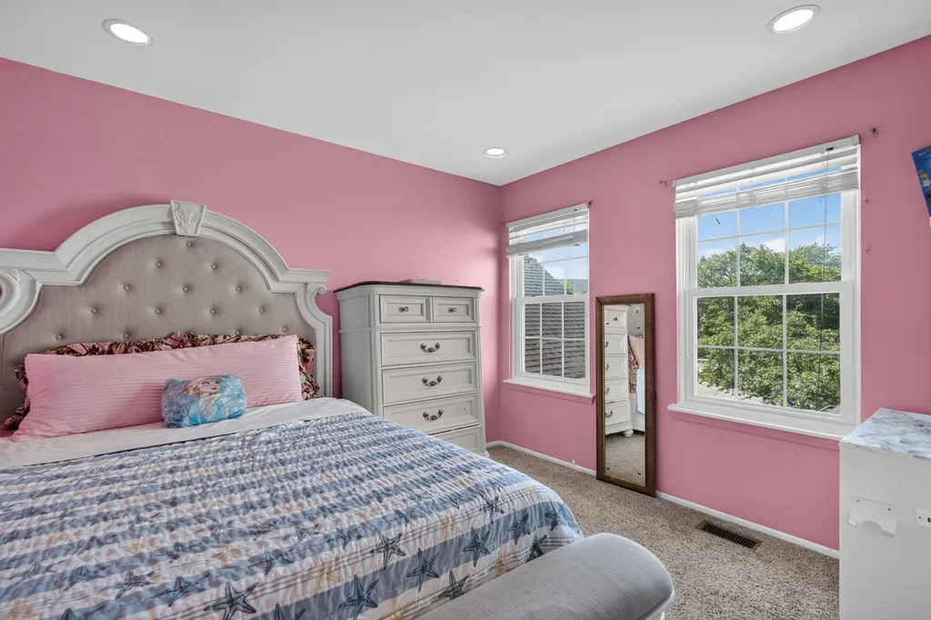 197 Rob Roy Court Schaumburg IL 60194