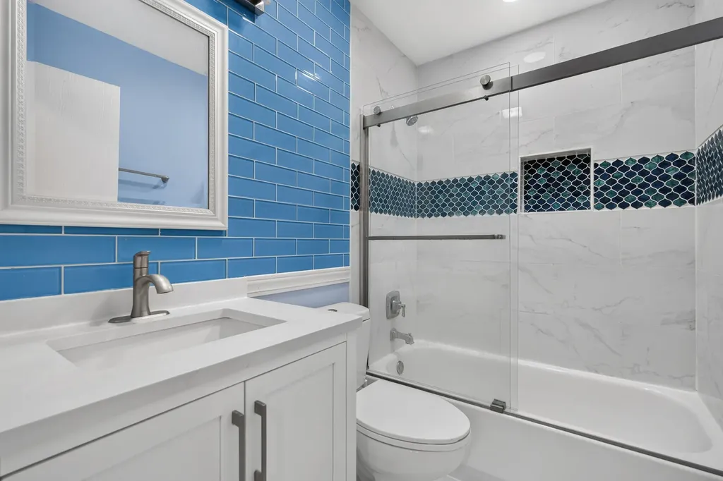 197 Rob Roy Court Schaumburg IL 60194