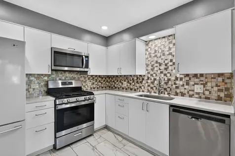 197 Rob Roy Court Schaumburg IL 60194
