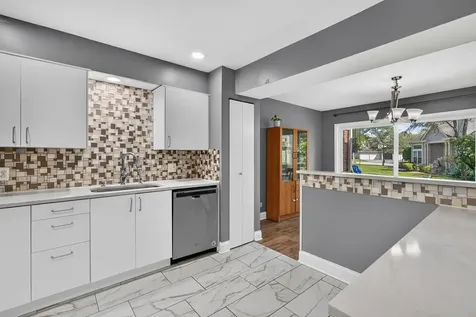 197 Rob Roy Court Schaumburg IL 60194