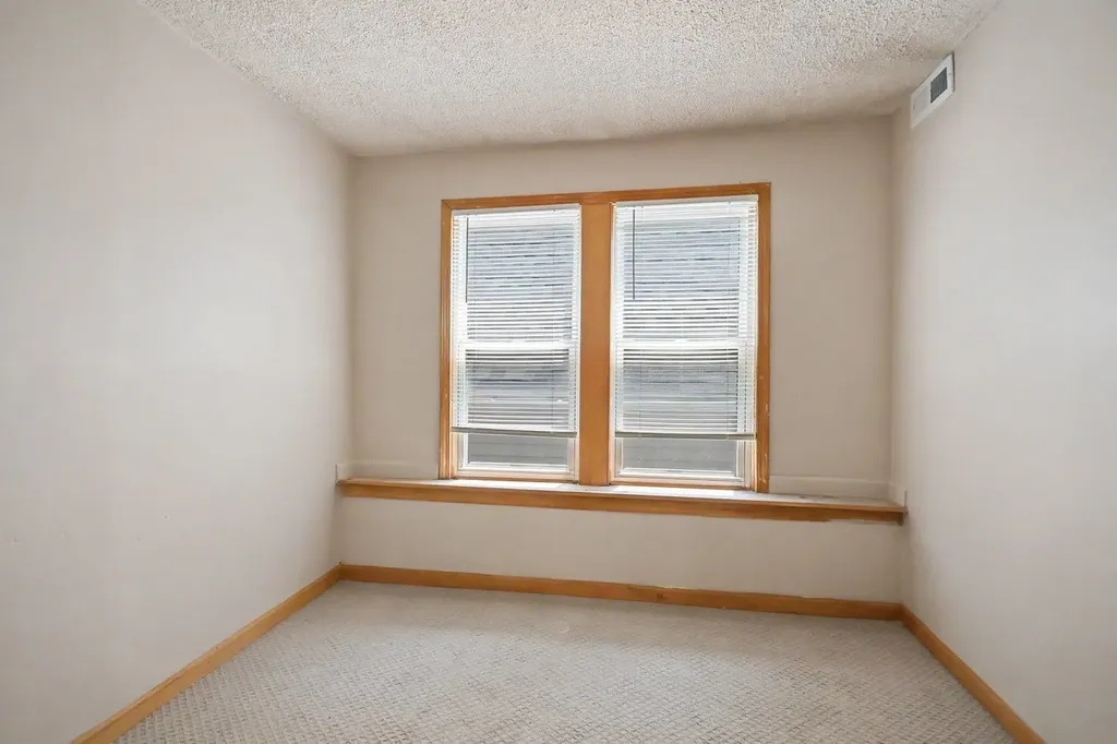 6621 South Oakley Avenue Chicago IL 60636