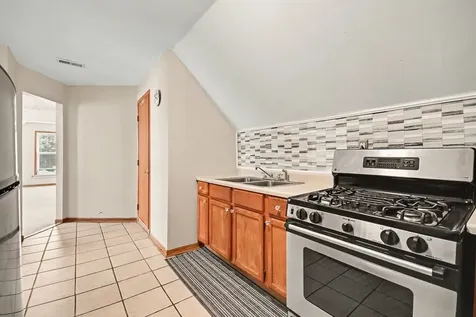 6621 South Oakley Avenue Chicago IL 60636