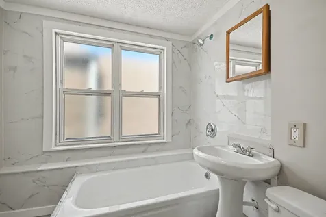 6621 South Oakley Avenue Chicago IL 60636