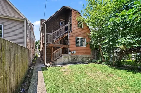 6621 South Oakley Avenue Chicago IL 60636