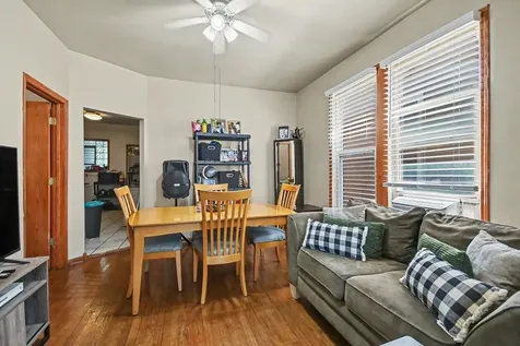 6621 South Oakley Avenue Chicago IL 60636