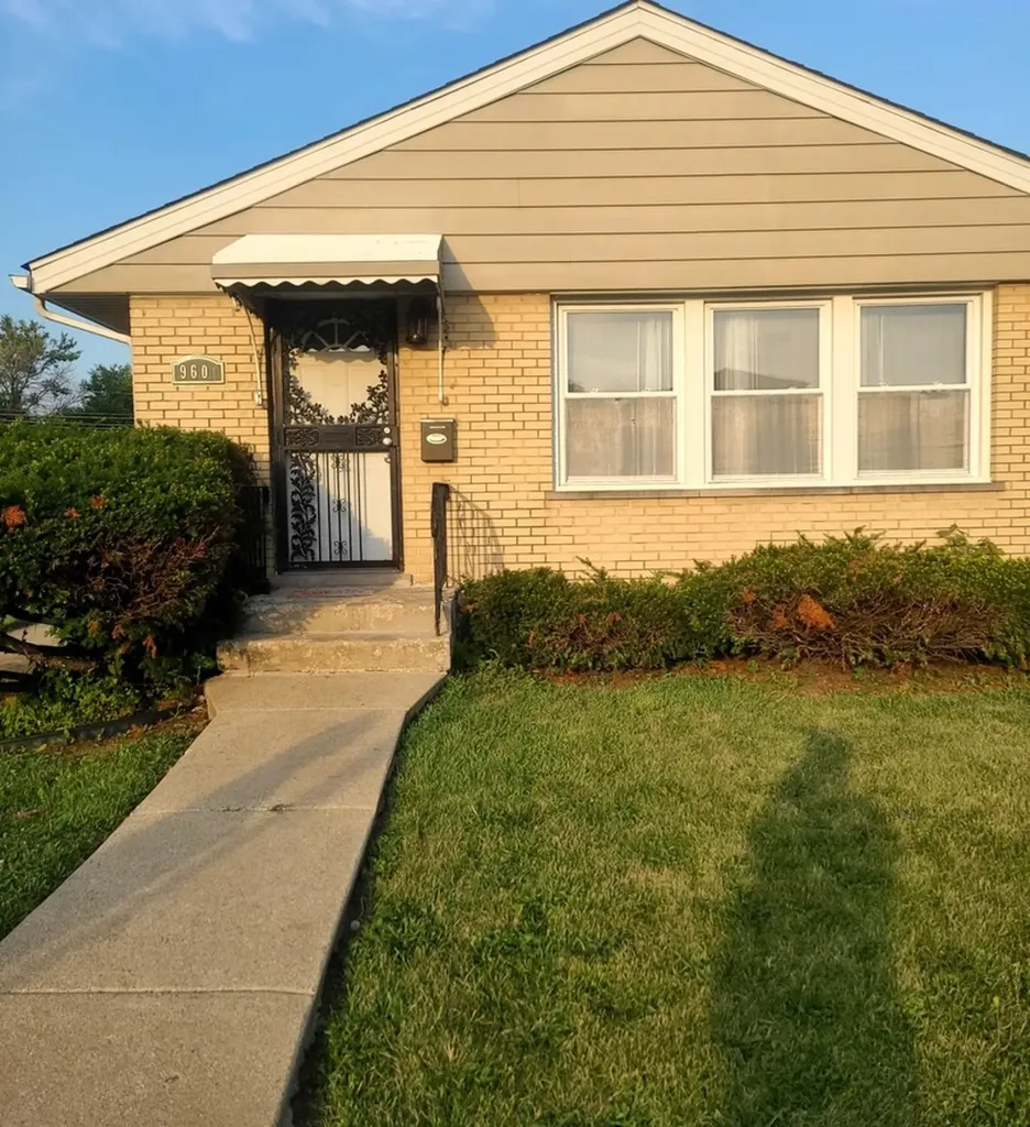 9601 South Princeton Avenue Chicago IL 60628