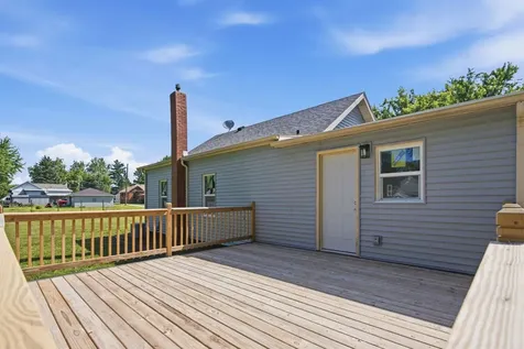 1005 1/2 Little Lundy Street Streator IL 61364
