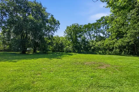 1005 1/2 Little Lundy Street Streator IL 61364