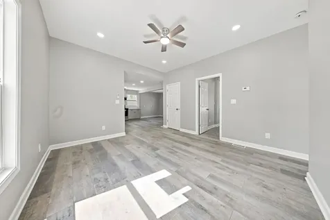 1005 1/2 Little Lundy Street Streator IL 61364