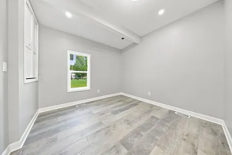 1005 1/2 Little Lundy Street Streator IL 61364
